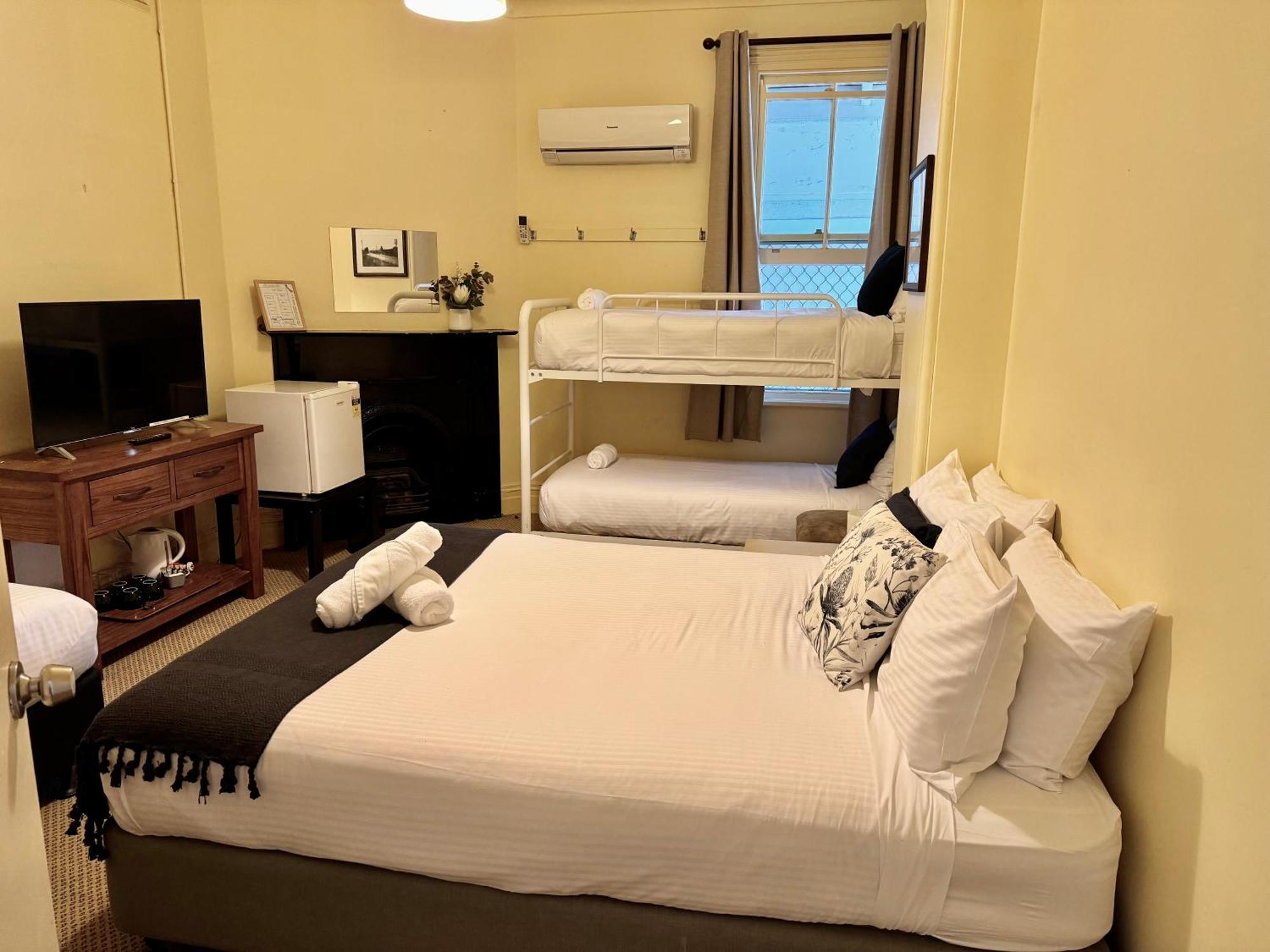 The Commercial Hotel Wallerawang Extérieur photo